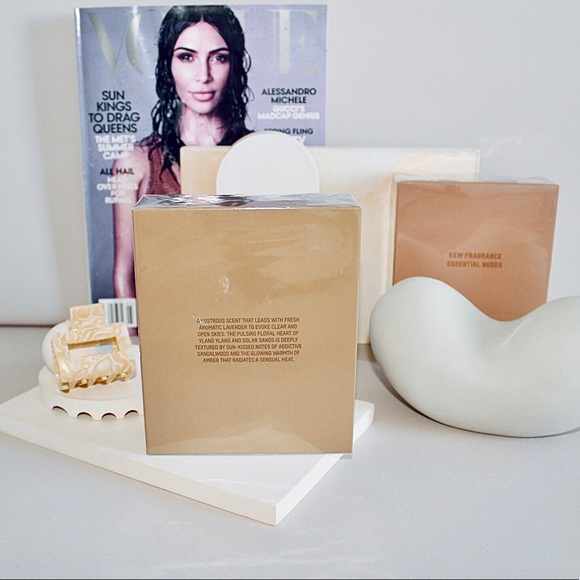 KKW FRAGRANCE NUDE SUEDE - Picture 3 of 6